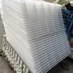 б������